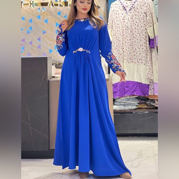 Pakistani Elegant electric Blue Women's Dress with fashionable sleeves - Picture 3 of 7